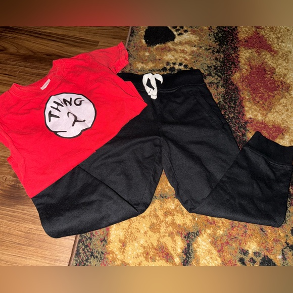 Tommy Bahama Other - Boys 5/6 Tommy bahama sweat pants and a Gildan XS thing 2 shirt